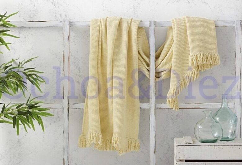 Cotton throw blanket