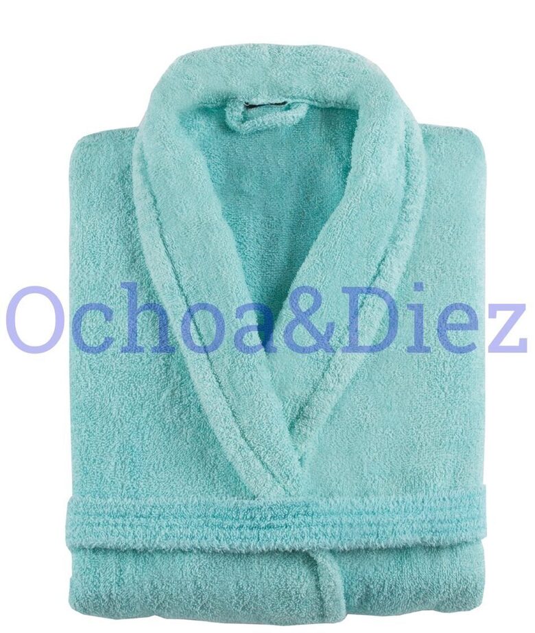 Plain bathrobe