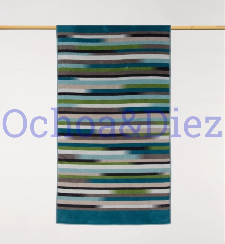Deep beach towel