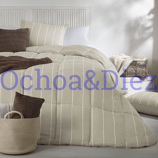 Separated stripes quilt