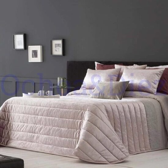 Double fabric quilt