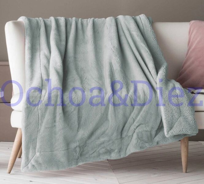 Double sided throw blanket