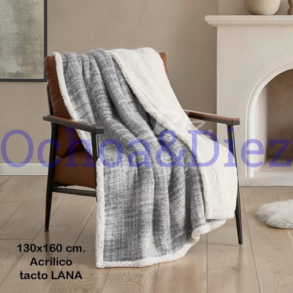 Classical throw blanket