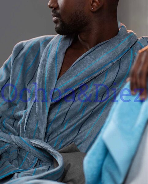 Blues bathrobe