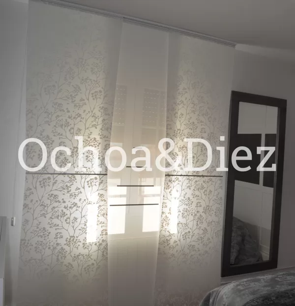 Cortinas; panel japonés con varillas decorativas & formas.